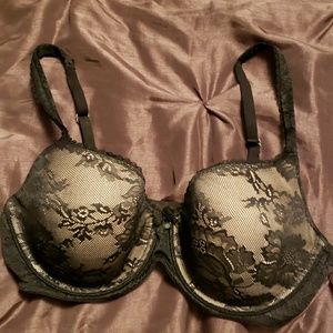 Victoria secret bra 36D